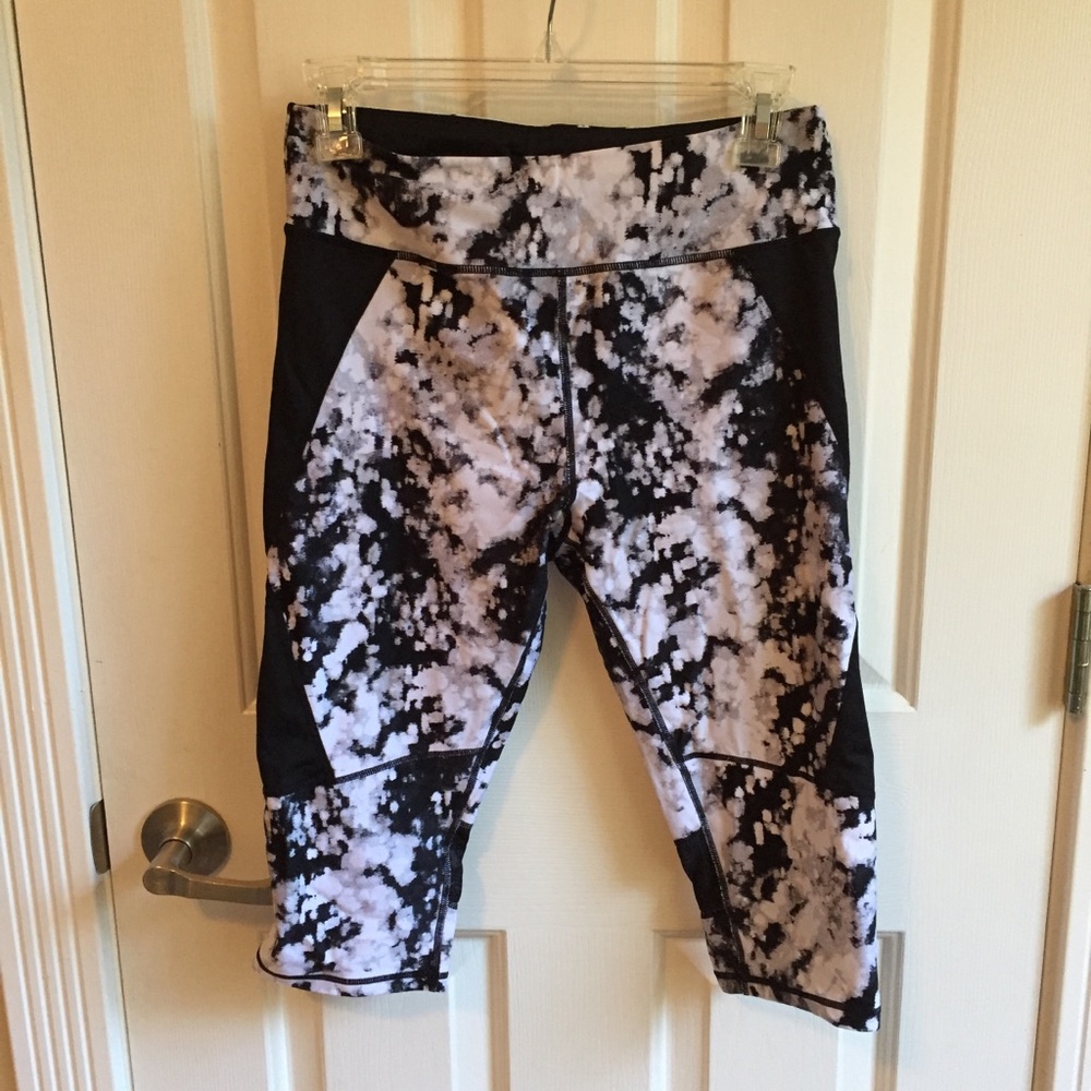 Calvin Klein capris